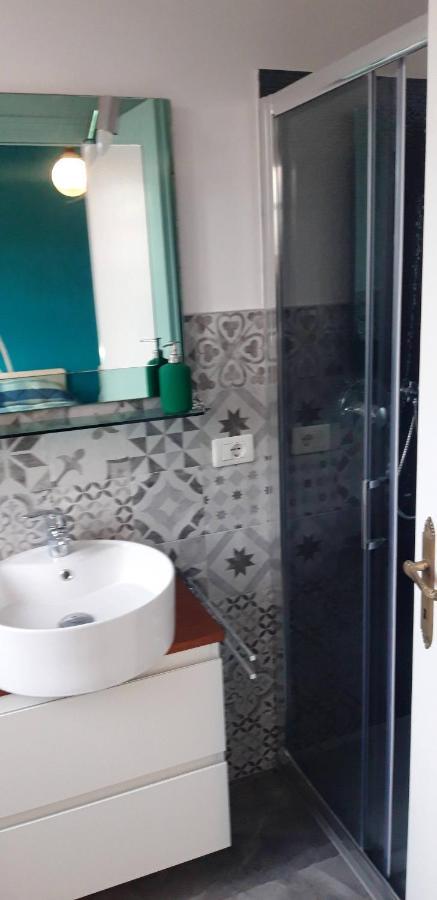 Borzano B&B Des Artistes المظهر الخارجي الصورة