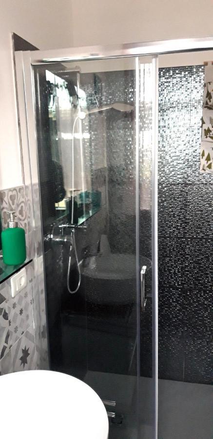 Borzano B&B Des Artistes المظهر الخارجي الصورة