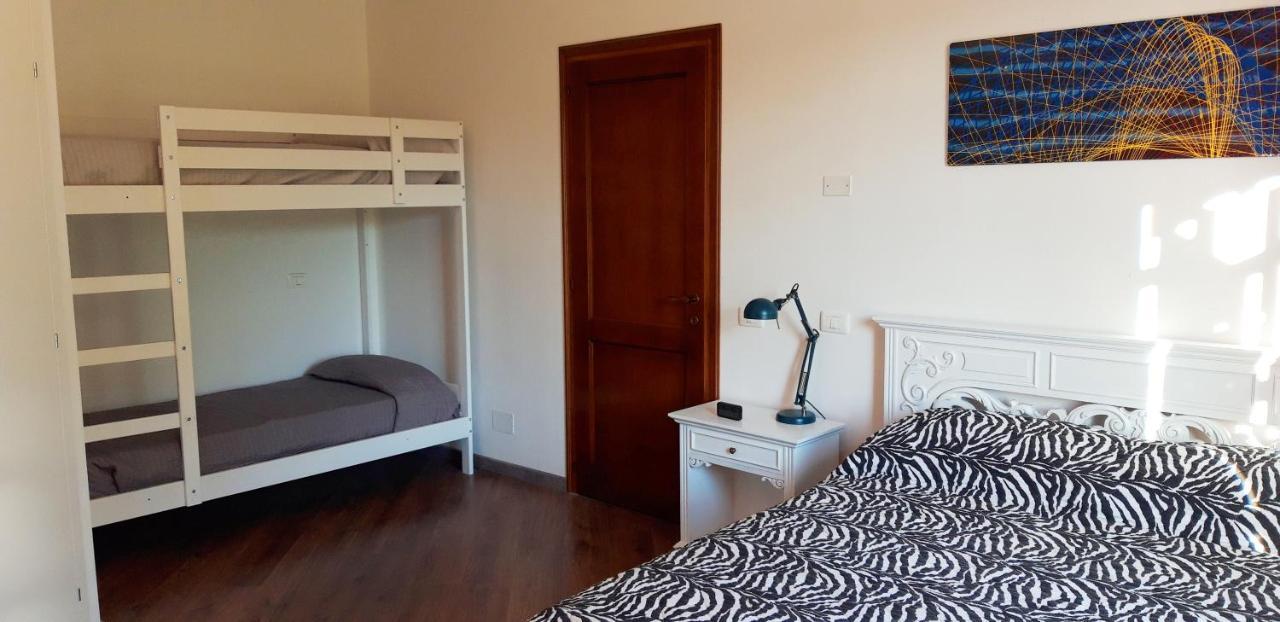 Borzano B&B Des Artistes المظهر الخارجي الصورة