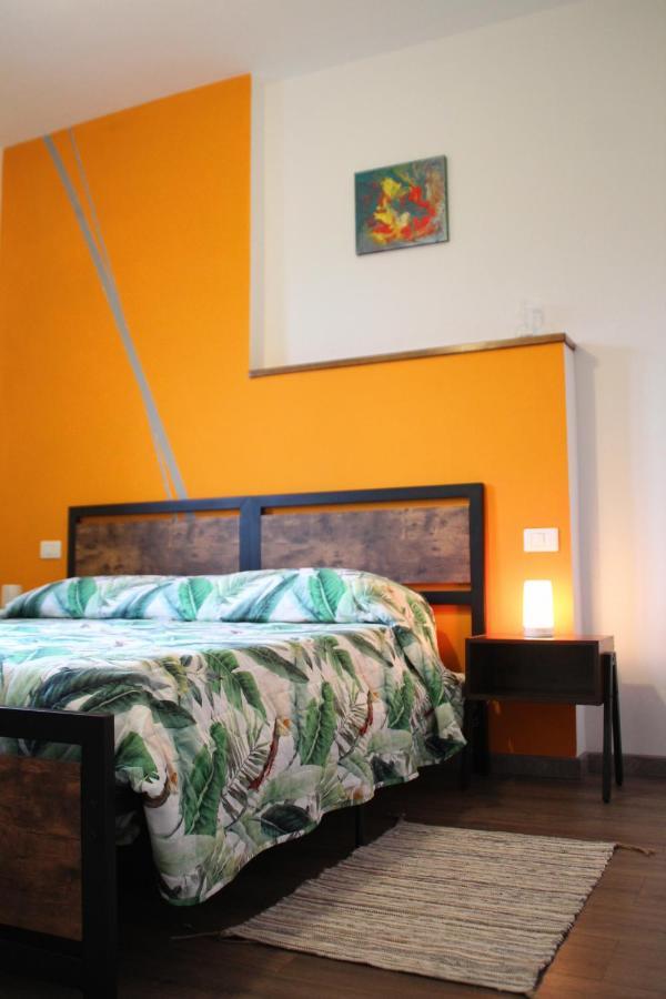 Borzano B&B Des Artistes المظهر الخارجي الصورة